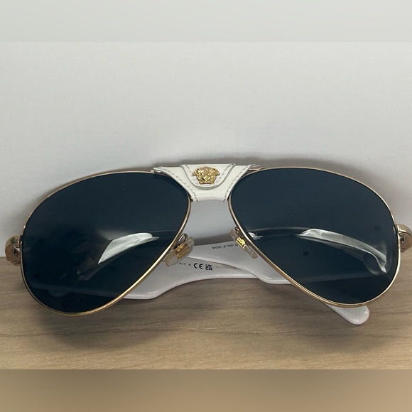 Versace Medusa Aviator Sunglasses - Picture 3 of 9
